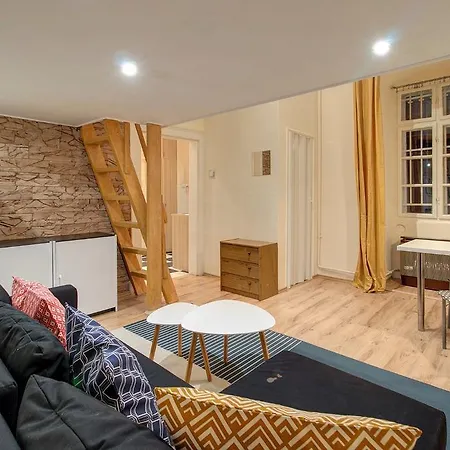 Central Ernesto Apartment