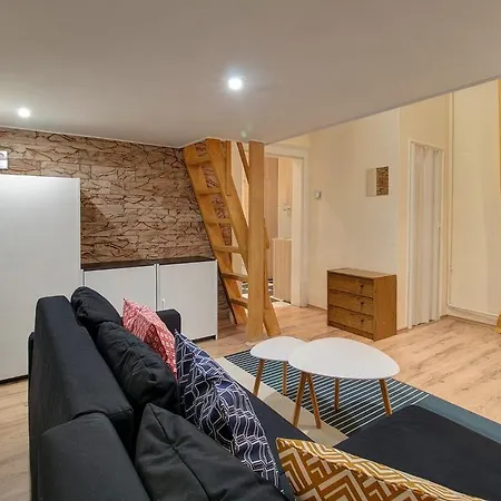 Central Ernesto Apartment *
