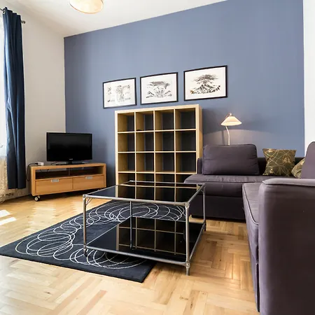 Apartment Central Ernesto *