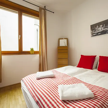 Apartment Central Ernesto *